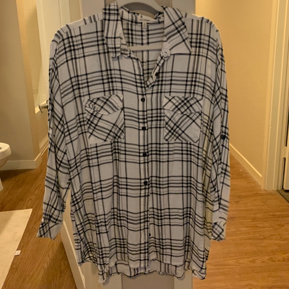 black and white long sleeve top